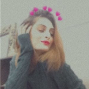 Meet your Posher, Aashna